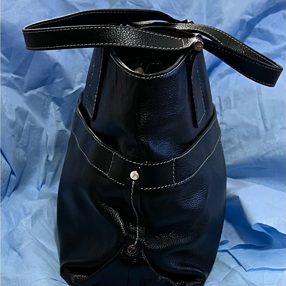 TOD’s black Pebbled Leather bag with dark gray Suede Interior.  Meas. 15 x 9in - Picture 7 of 16